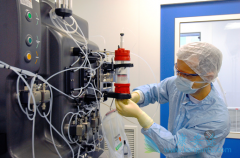 ���������ҩ��Ͷ�����뵽CAR-Tϸ������ҩ����з���