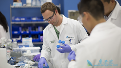 �ؽ�ҩ����ܻή�ͻ��߽���CAR-Tϸ�����Ʒ���CRS�ĸ���