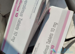 ������(AFINITOR)��ʹ�����˵ĵ���������ǿ�ָ������������״̬