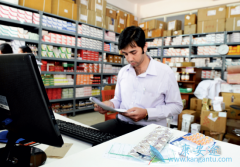 ӡ�ȷ���ҩ�͹��ڷ���ҩ��һ��ҩƷ�۸���ˣ�