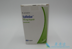 ���º�ɫ�����Դ���������ҩ��ԭ����ʲô��