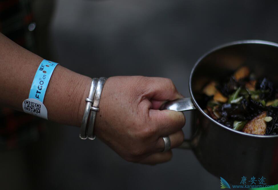 <a href='http://hcv.kangantu.org/' style='color: rgb(0, 176, 240);'>丙肝</a>耐药怎么办?